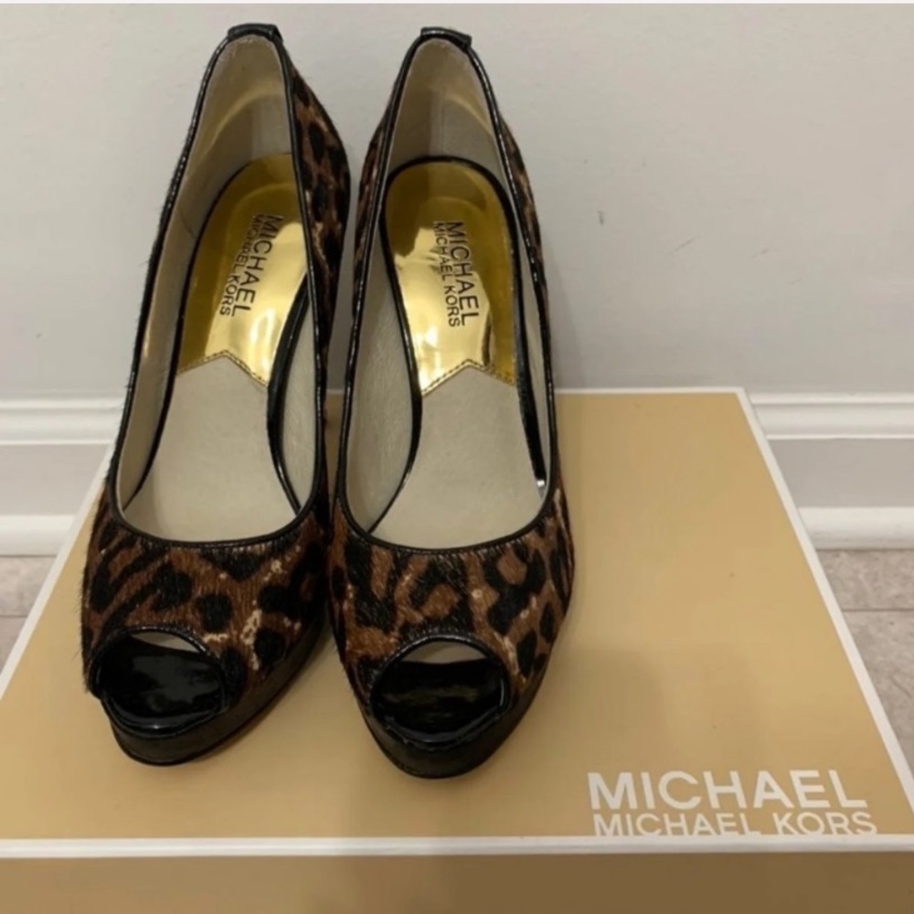 Michael Kors Cheetah Print Heels Size 6